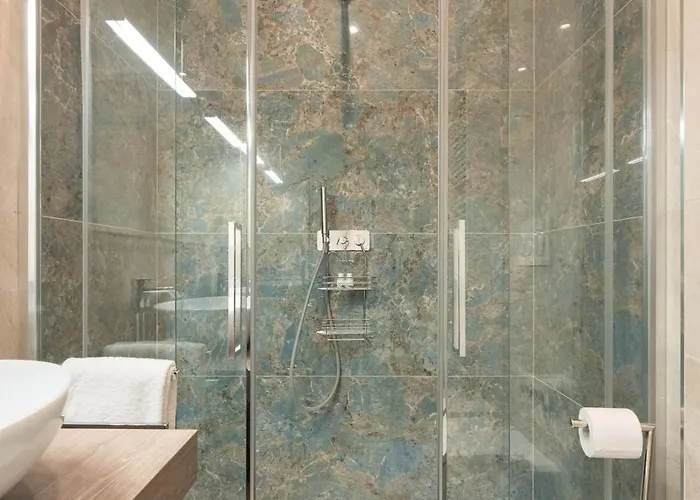 Keys Of Italy - Vigna 8 Blu- Newly Renovated Elegant 2 Bedr - Great Location In