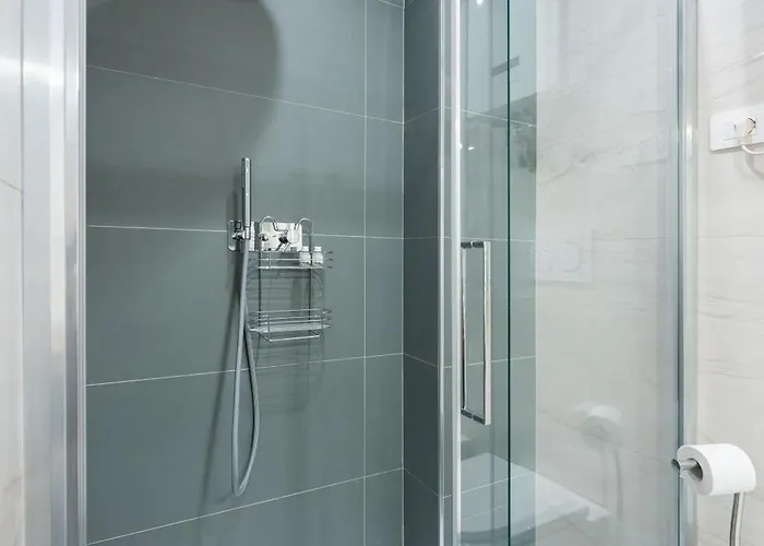 Keys Of Italy - Vigna 8 Blu- Newly Renovated Elegant 2 Bedr - Great Location In * 피렌체