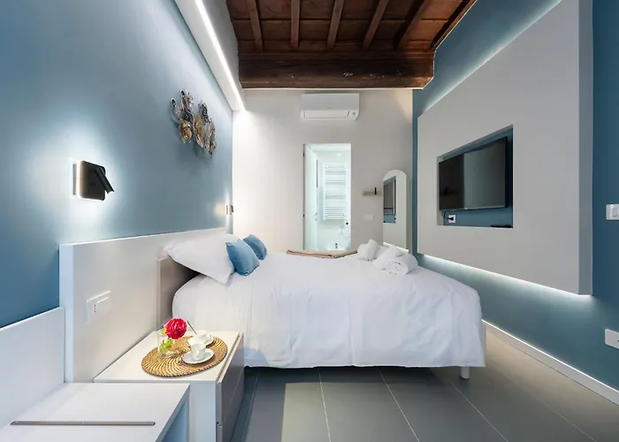 Keys Of Italy - Vigna 8 Blu- Newly Renovated Elegant 2 Bedr - Great Location In * 피렌체