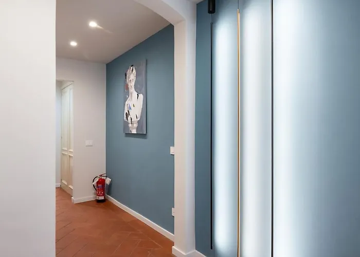 Keys Of Italy - Vigna 8 Blu- Newly Renovated Elegant 2 Bedr - Great Location In 아파트 *