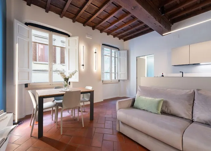 Keys Of Italy - Vigna 8 Blu- Newly Renovated Elegant 2 Bedr - Great Location In *