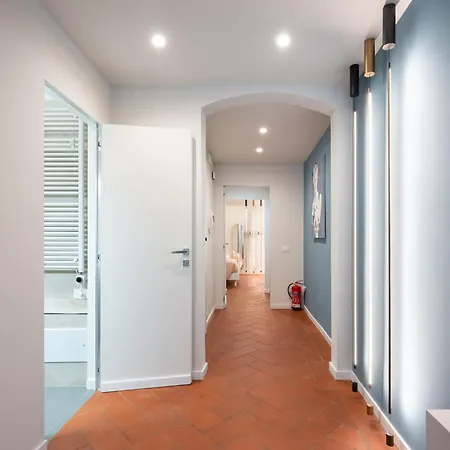Keys Of Italy - Vigna 8 Blu- Newly Renovated Elegant 2 Bedr - Great Location In Apartamento