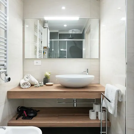 Apartamento Keys Of Italy - Vigna 8 Blu- Newly Renovated Elegant 2 Bedr - Great Location In *
